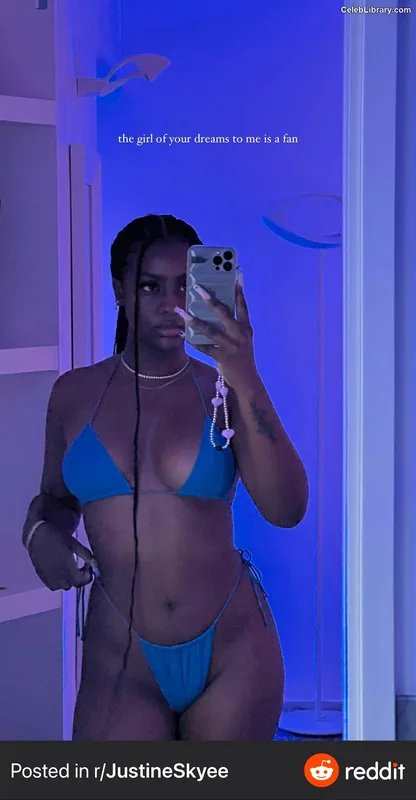 Justine Skye photo 3 of 62