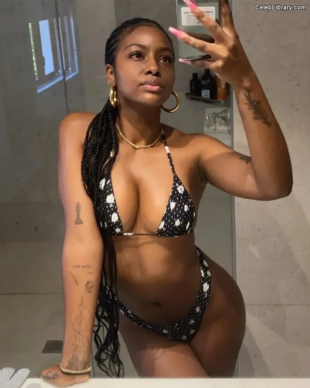 Justine Skye photo 7 of 62