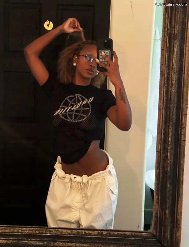 Justine Skye photo 18 of 62