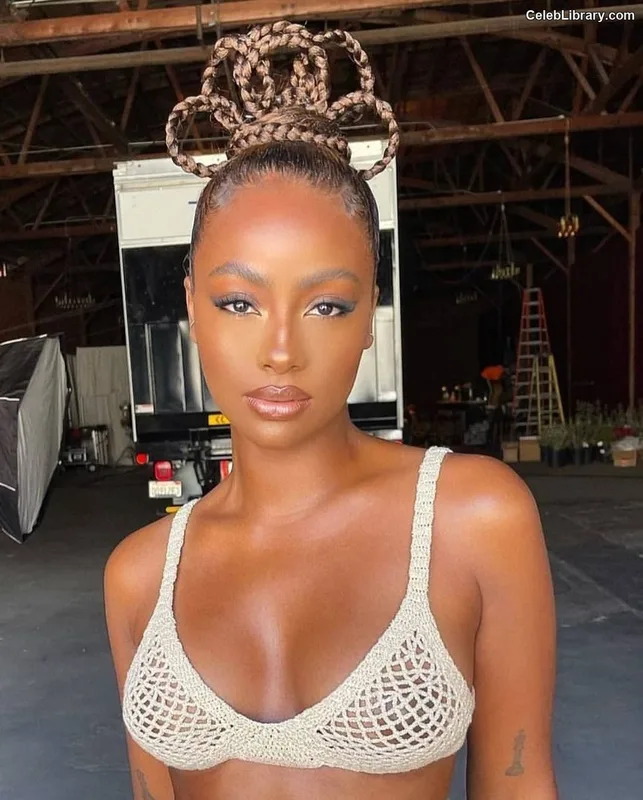 Justine Skye photo 5 of 62