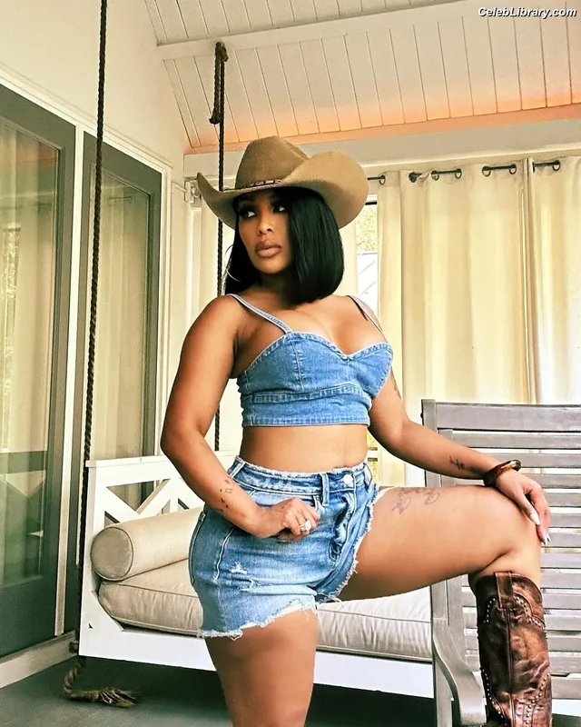 K. Michelle photo 14 of 54