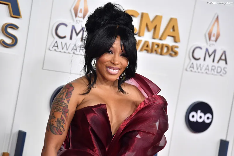K. Michelle photo 2 of 54