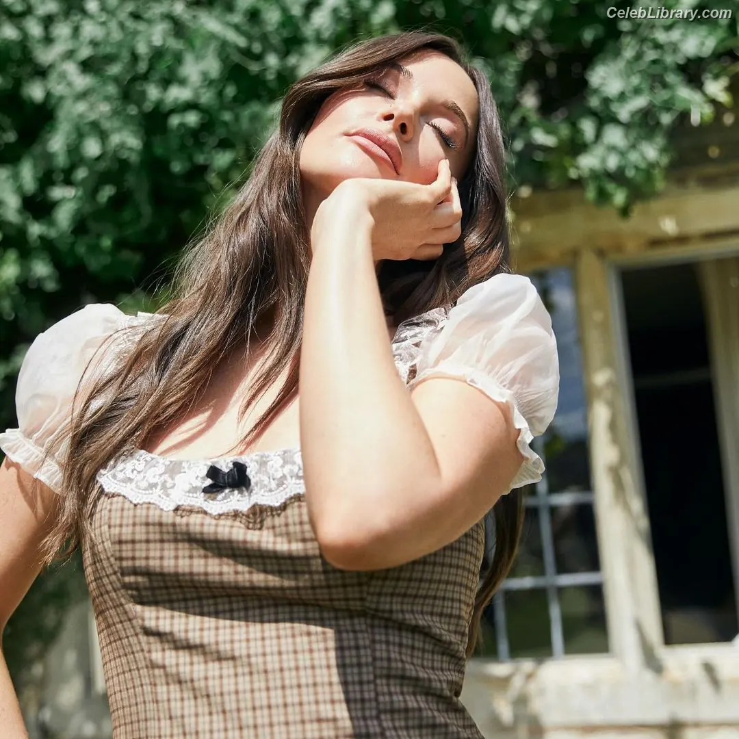 Kacey Musgraves photo 16 of 536