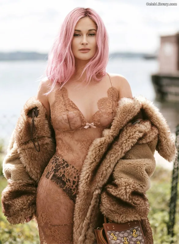 Kacey Musgraves photo 18 of 537