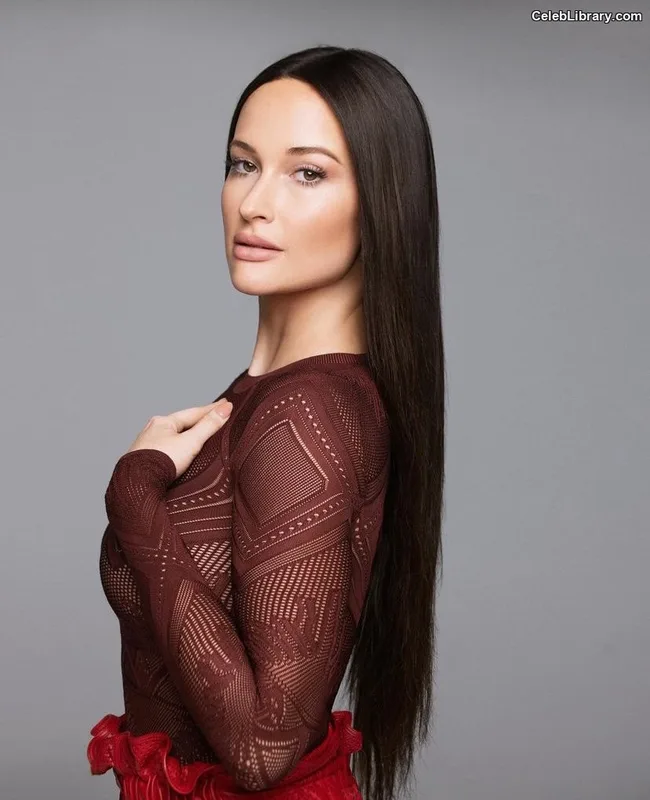 Kacey Musgraves photo 4 of 537