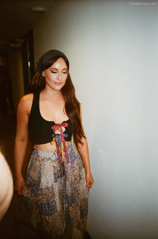 Kacey Musgraves photo 18 of 537
