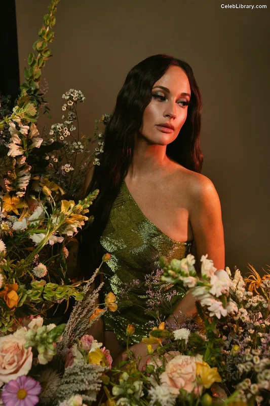 Kacey Musgraves photo 3 of 537