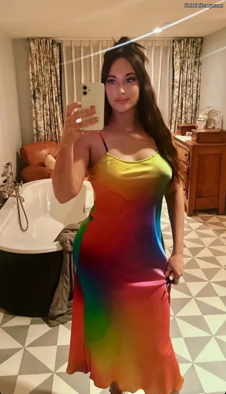 Kacey Musgraves photo 5 of 537
