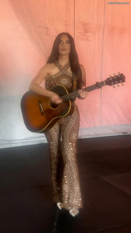 Kacey Musgraves photo 23 of 537