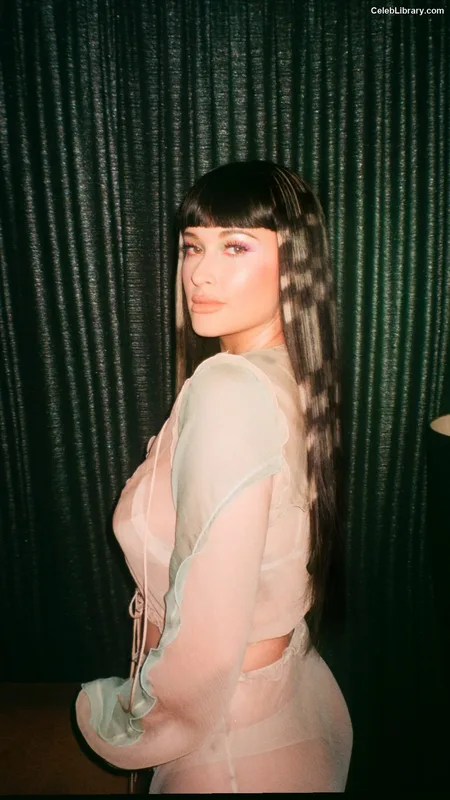 Kacey Musgraves photo 8 of 537