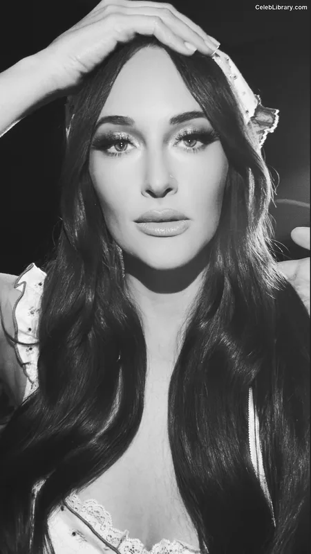 Kacey Musgraves photo 22 of 537