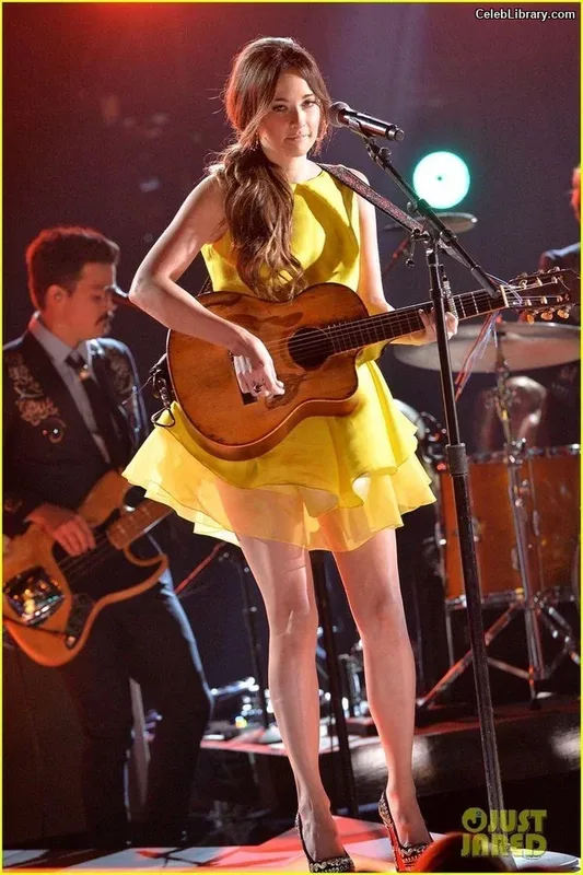 Kacey Musgraves photo 15 of 537