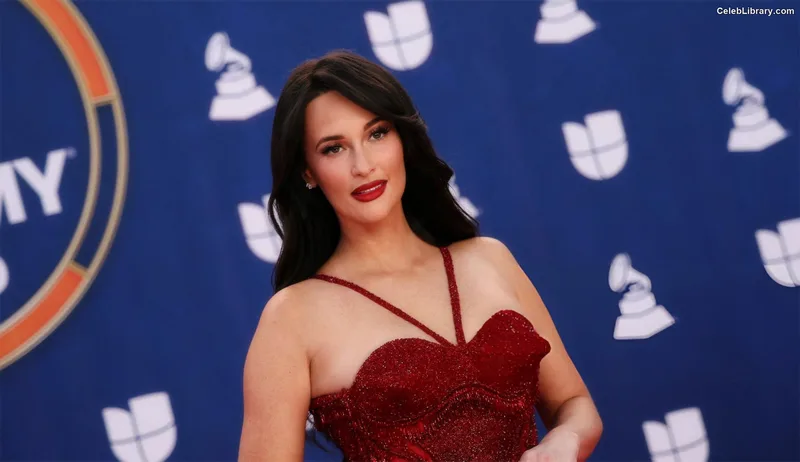 Kacey Musgraves photo 20 of 537