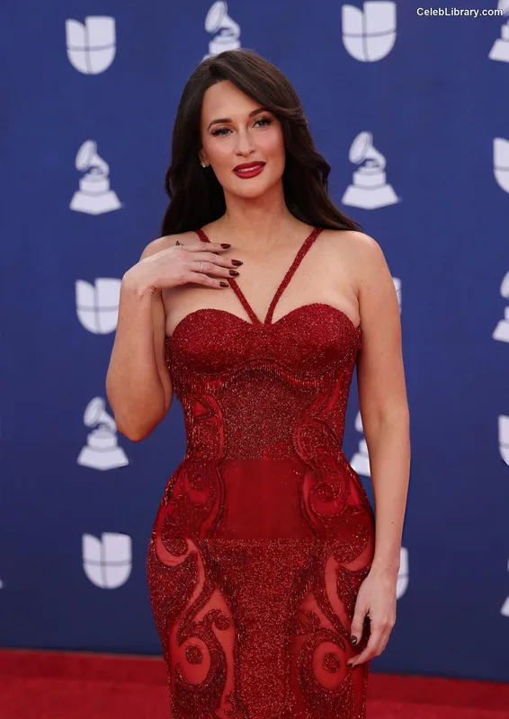 Kacey Musgraves photo 21 of 537