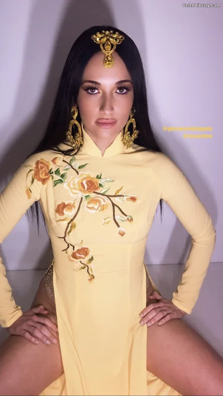 Kacey Musgraves photo 10 of 537