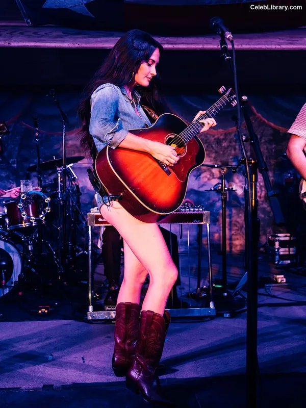 Kacey Musgraves photo 5 of 537