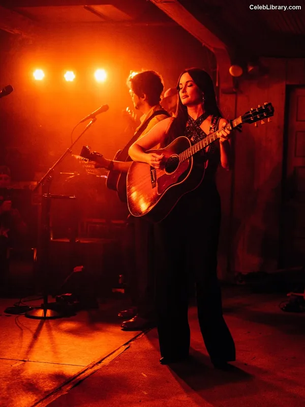 Kacey Musgraves photo 7 of 537