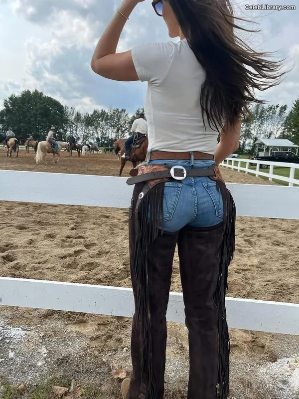 Kacey Musgraves photo 19 of 537