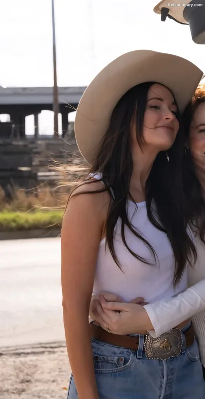 Kacey Musgraves photo 12 of 537