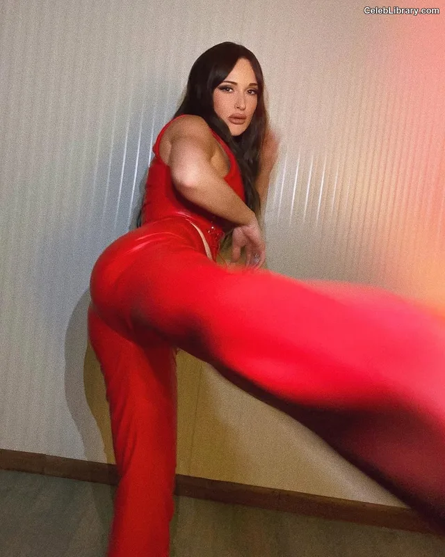 Kacey Musgraves photo 17 of 537