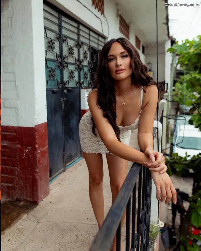 Kacey Musgraves photo 13 of 537