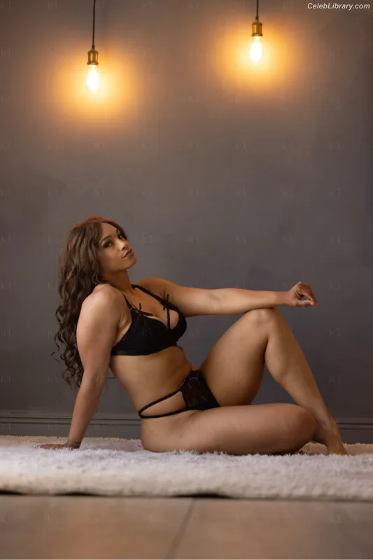 Kaci Lennox photo 7 of 1400