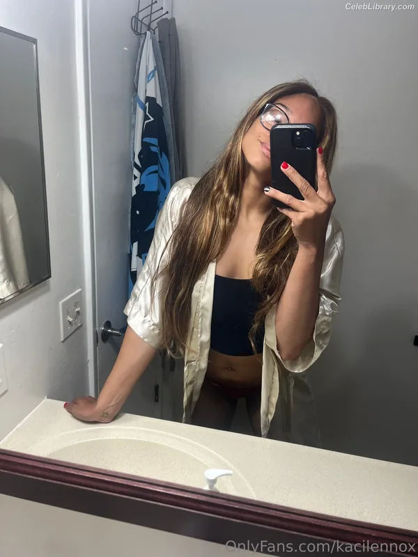 Kaci Lennox photo 3 of 1400