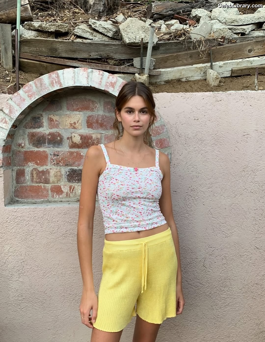 Kaia Gerber photo 15 of 464