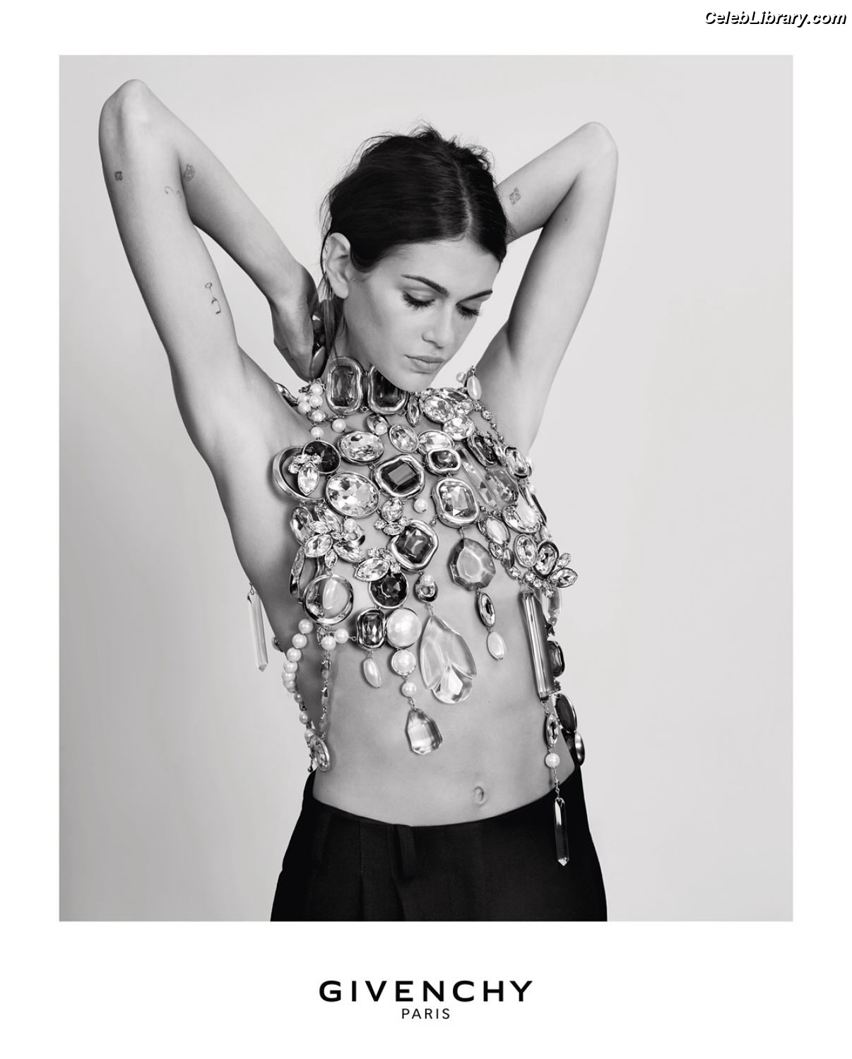 Kaia Gerber photo 13 of 464