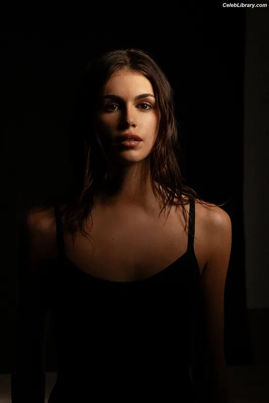 Kaia Gerber photo 12 of 464