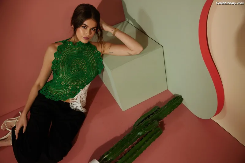 Kaia Gerber photo 15 of 464