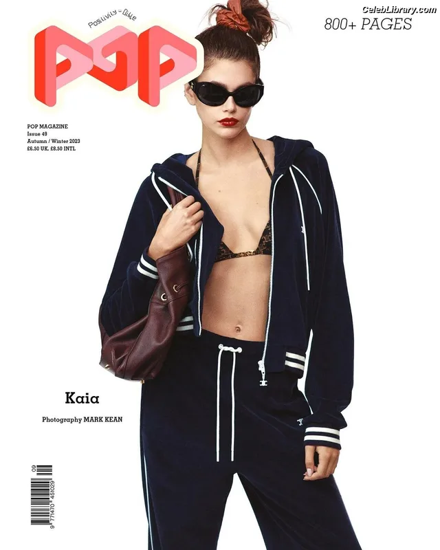 Kaia Gerber photo 1 of 464