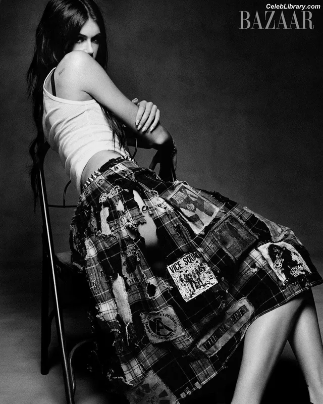 Kaia Gerber photo 4 of 464