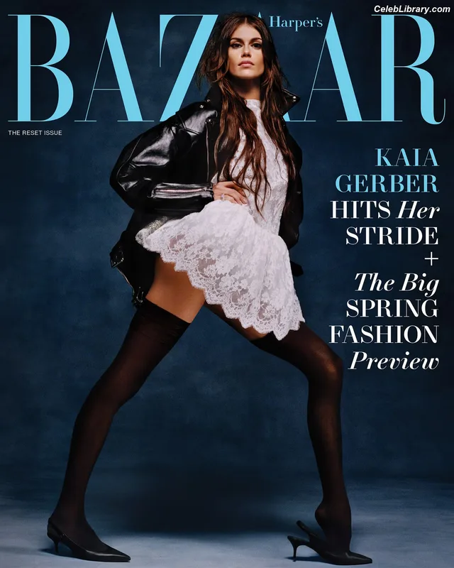 Kaia Gerber photo 22 of 464