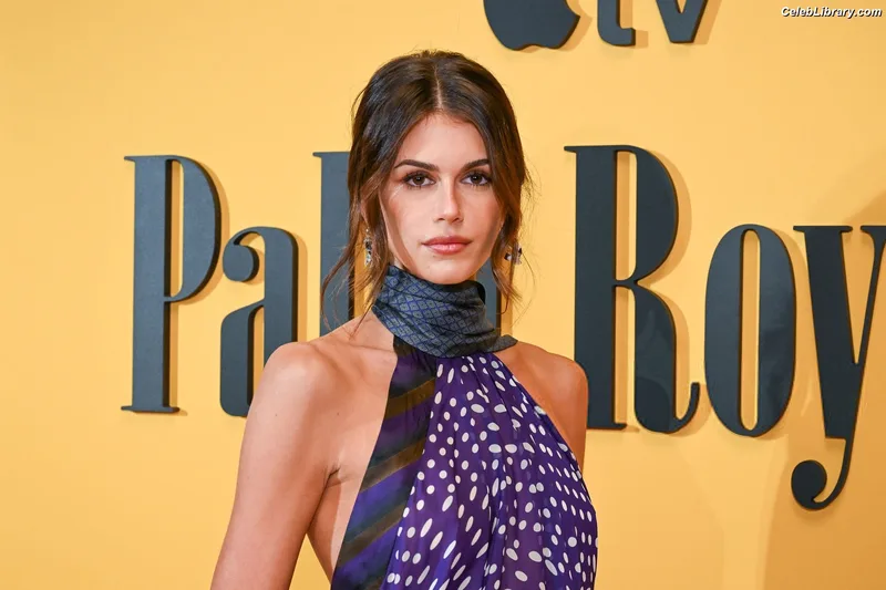 Kaia Gerber photo 6 of 464