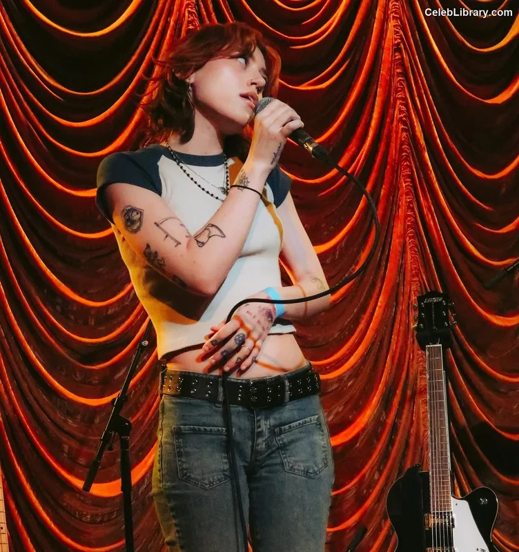 Kailee Morgue photo 2 of 188