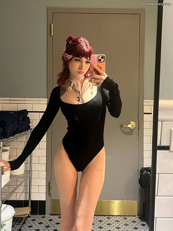 Kailee Morgue photo 4 of 188