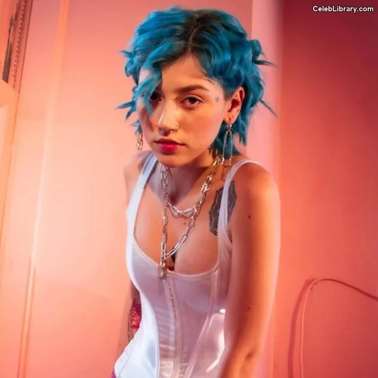 Kailee Morgue photo 7 of 188