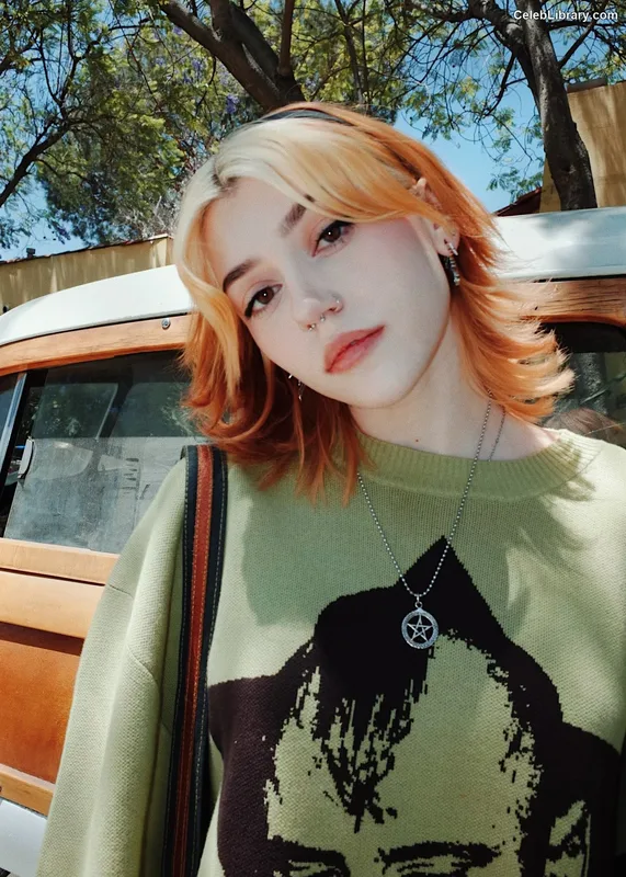 Kailee Morgue photo 4 of 188