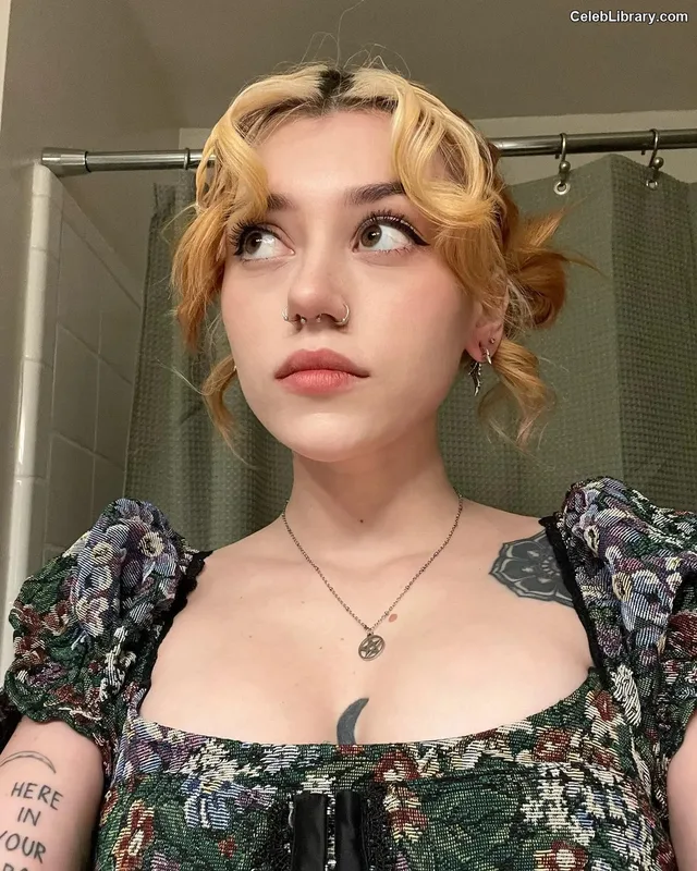 Kailee Morgue photo 16 of 188