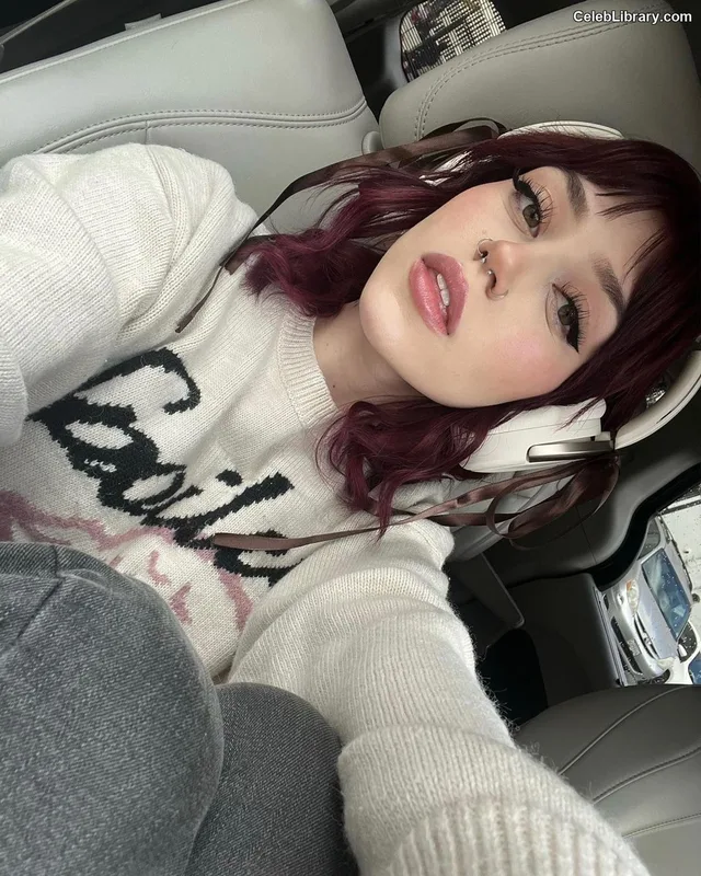 Kailee Morgue photo 9 of 188