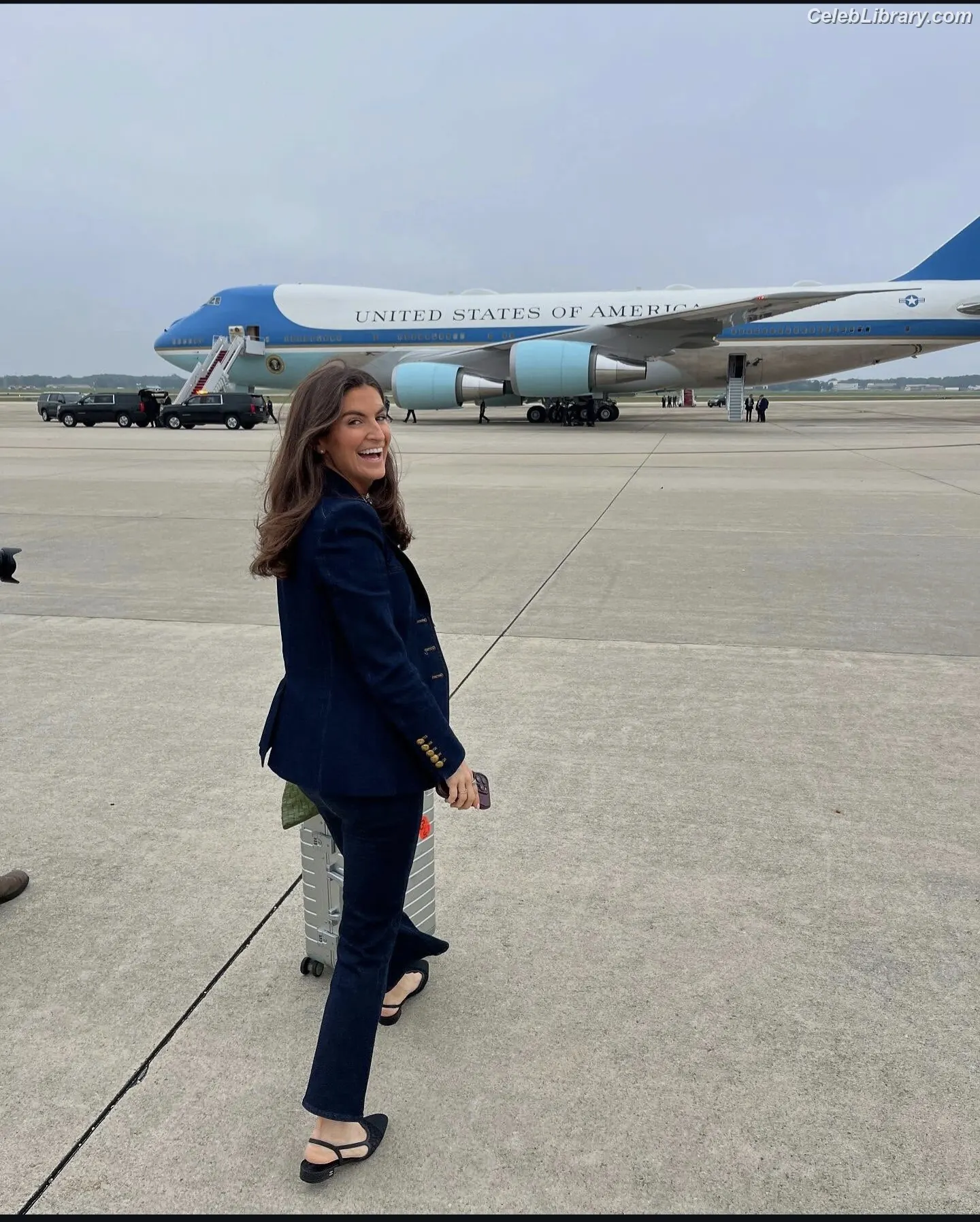 Kaitlan Collins photo 3 of 205
