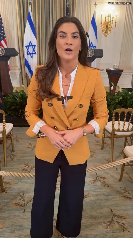 Kaitlan Collins photo 20 of 206