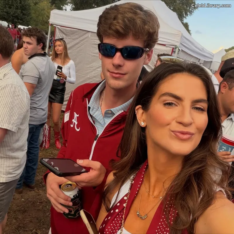 Kaitlan Collins photo 21 of 206