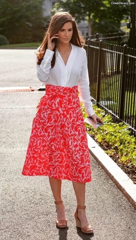Kaitlan Collins photo 24 of 206