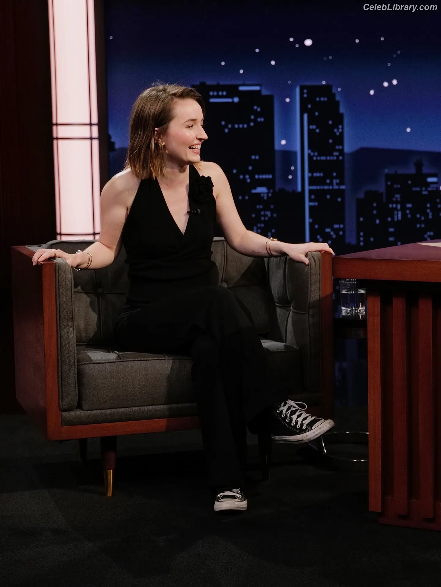 Kaitlyn Dever photo 20 of 879