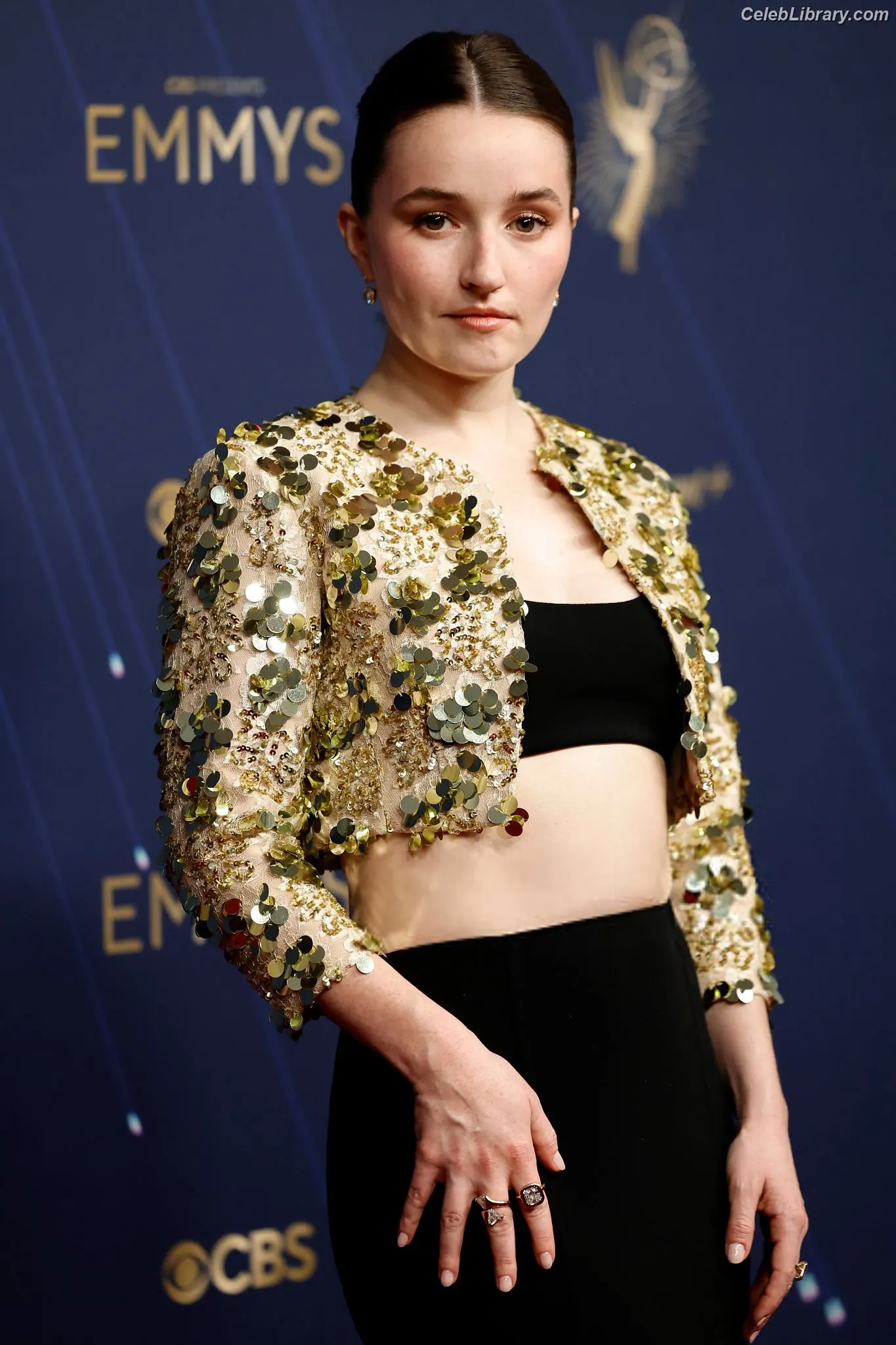 Kaitlyn Dever photo 20 of 879