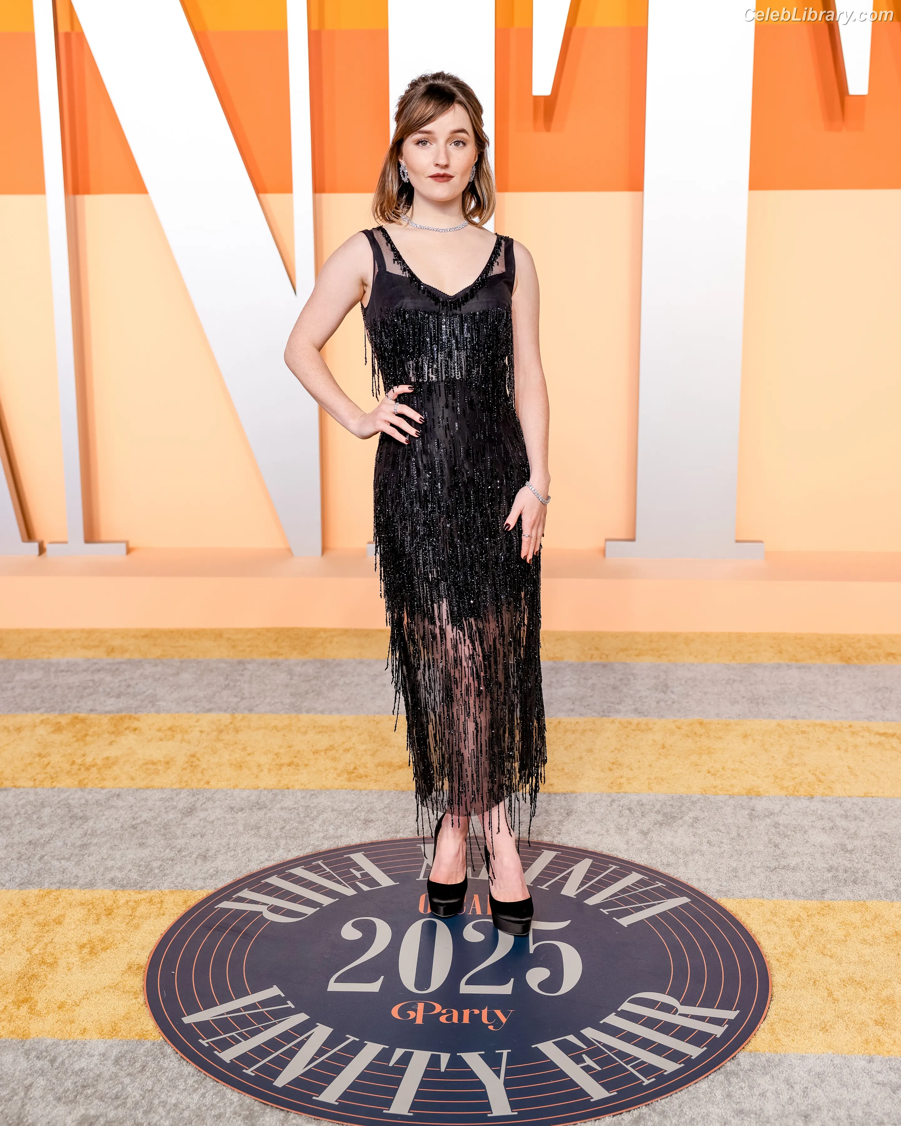 Kaitlyn Dever photo 13 of 879