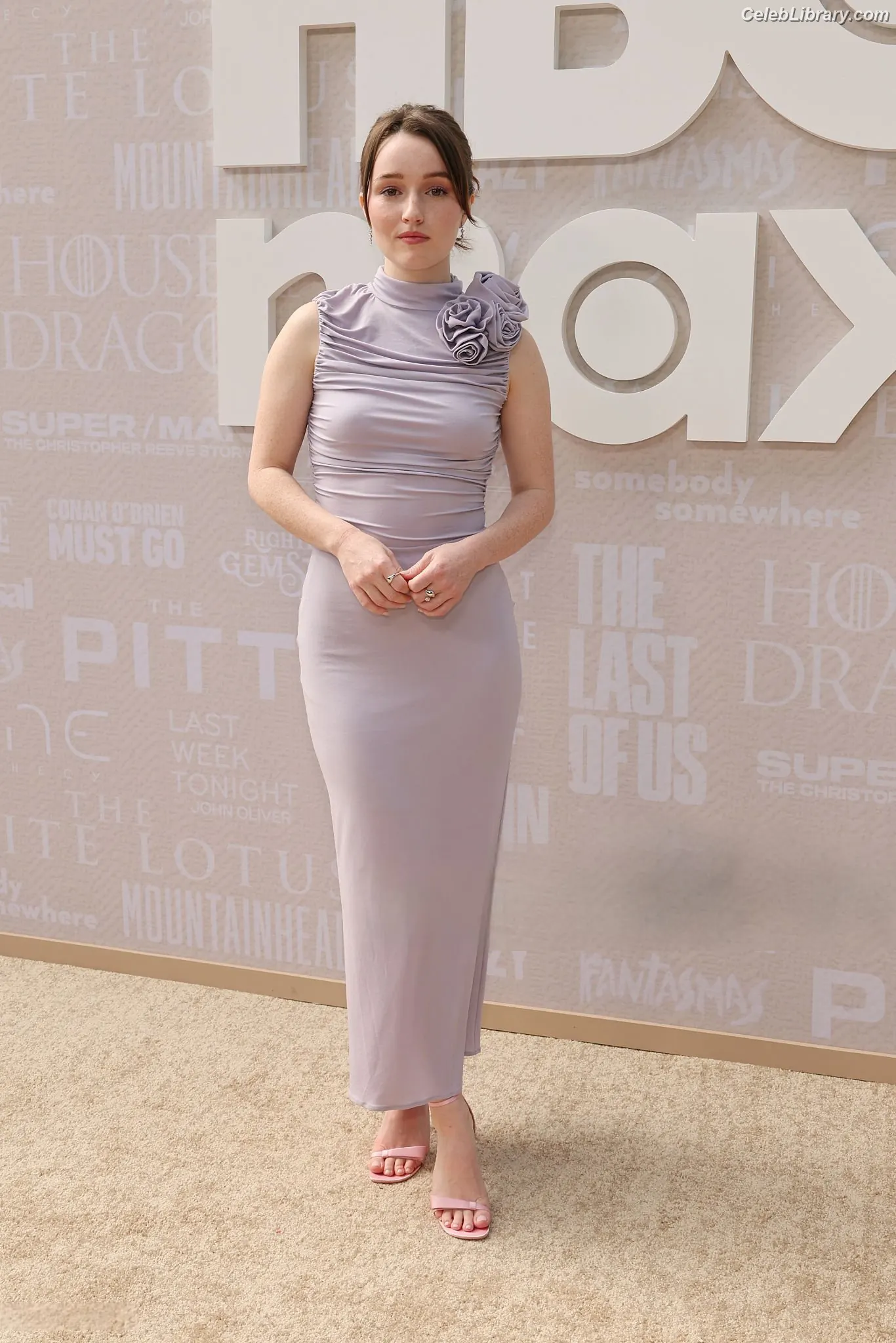 Kaitlyn Dever photo 11 of 879