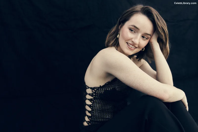 Kaitlyn Dever photo 22 of 880